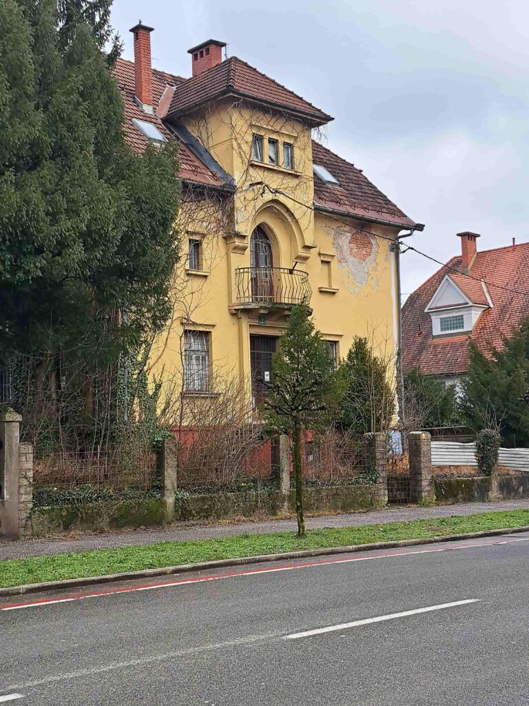 Ivan Vurnik: Vila Adlešič, Ljubljana, 1922–1923, pročelje (foto: Franci Lazarini)