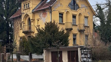 Ivan Vurnik: Vila Adlešič, Ljubljana, 1922–1923, južna fasada (foto: Franci Lazarini)